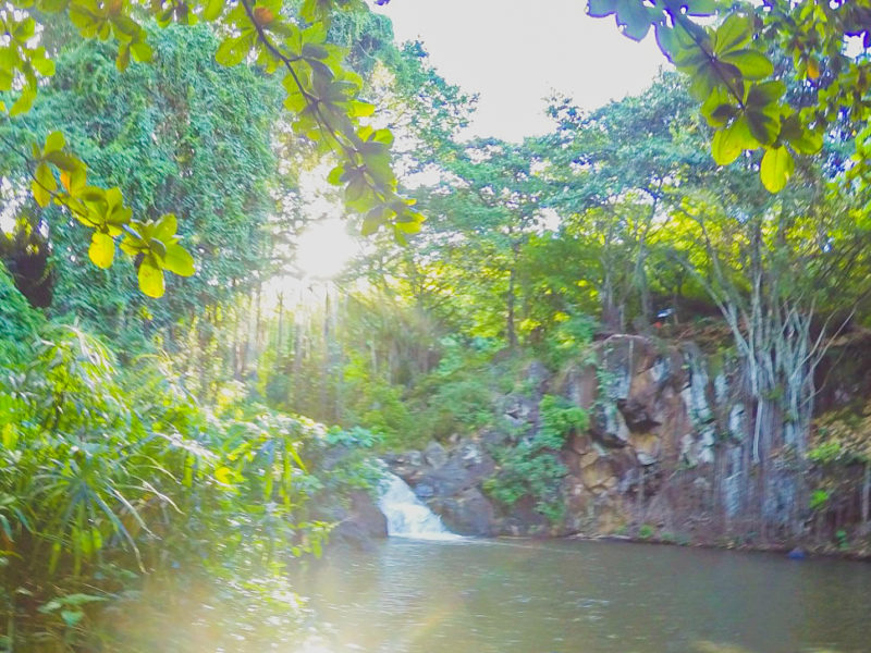 waterfall hikes oahu hawaii