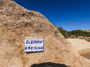 how to get to Elefanti Beach