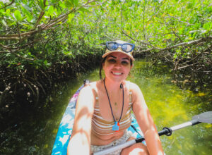 Here's a detailed guide on where to go mangrove kayaking in Islamorada, what to expect, and how to spend a day at Robbie's. 